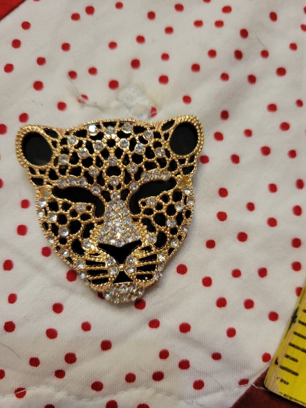 Leopard Panther Head Brooch Pin Gold Tone Enamel Rhinestone Crystal